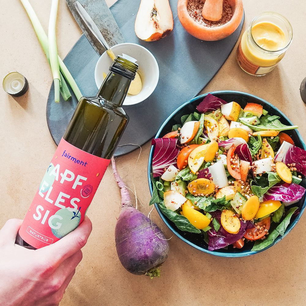 bio apfelessig, naturtrüb, apfelessig mutter, natürlich, fermentiert, gesund, apfelessig trinken, essig, salatdressing, apfel, most, apfelmost